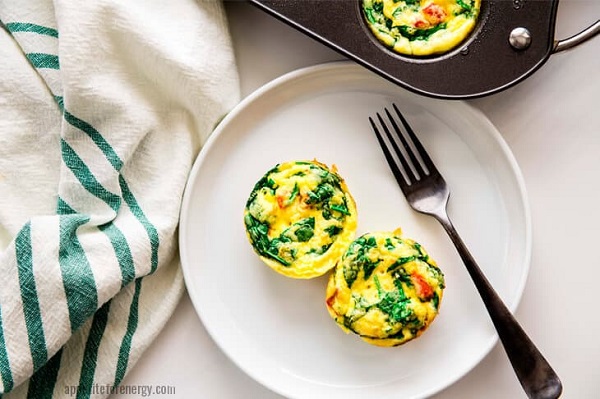 Easy Spinach and Red Pepper Egg Bites